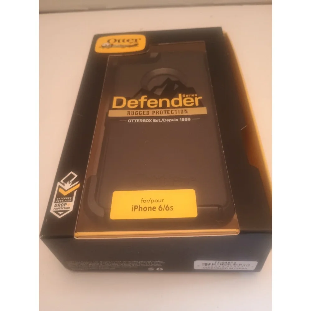 OtterBox Defender Series Rugged Case Drop Protection for iPhone 6/6s Black
